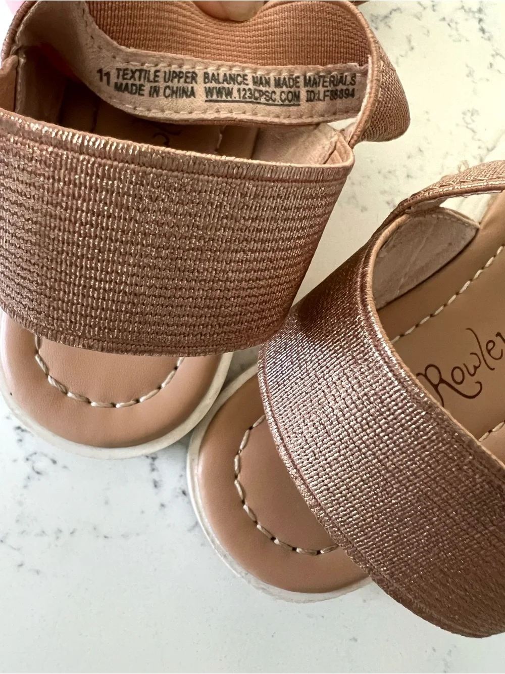 Cynthia Rowley Kids Metallic beige Gold Double-Strap Sandals Size 11